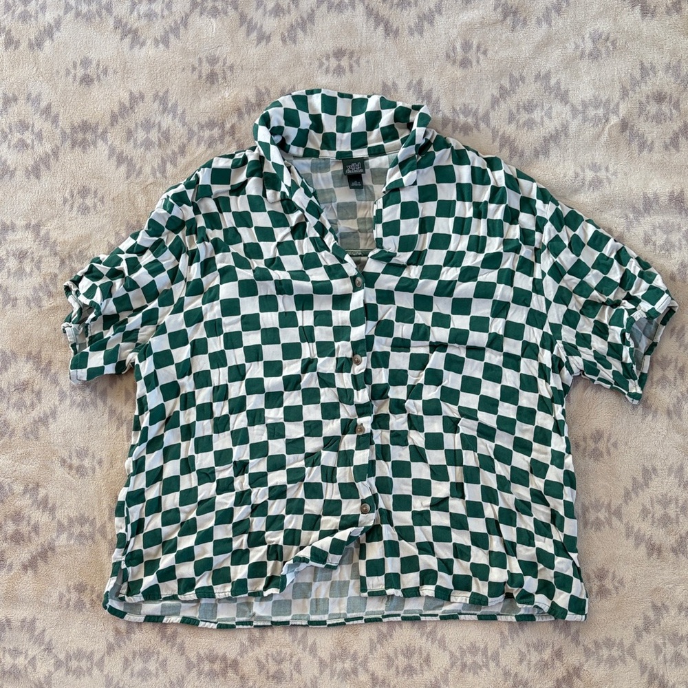 Wild Fable | Green and White Checkered Button-Up Shirt | Size M
